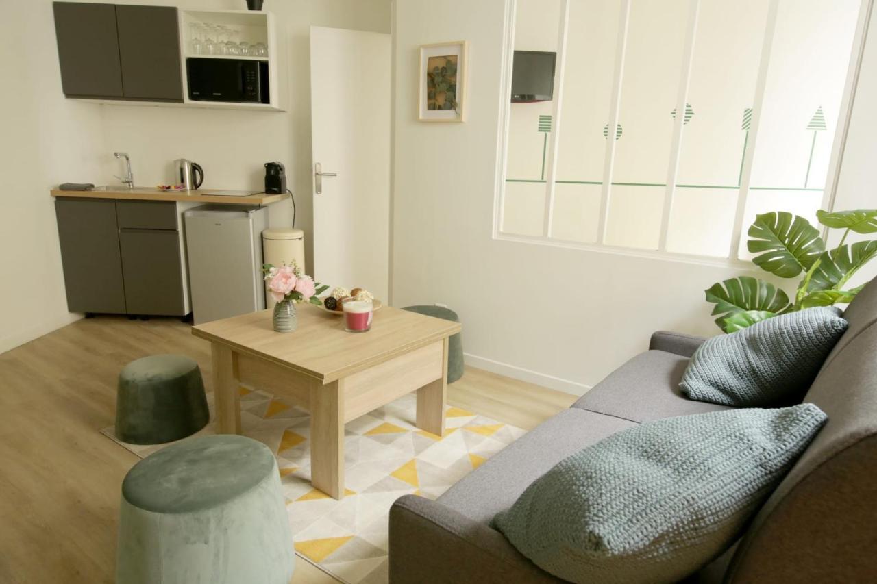 Green Apartment Near Montmartre And Opera ปารีส ภายนอก รูปภาพ