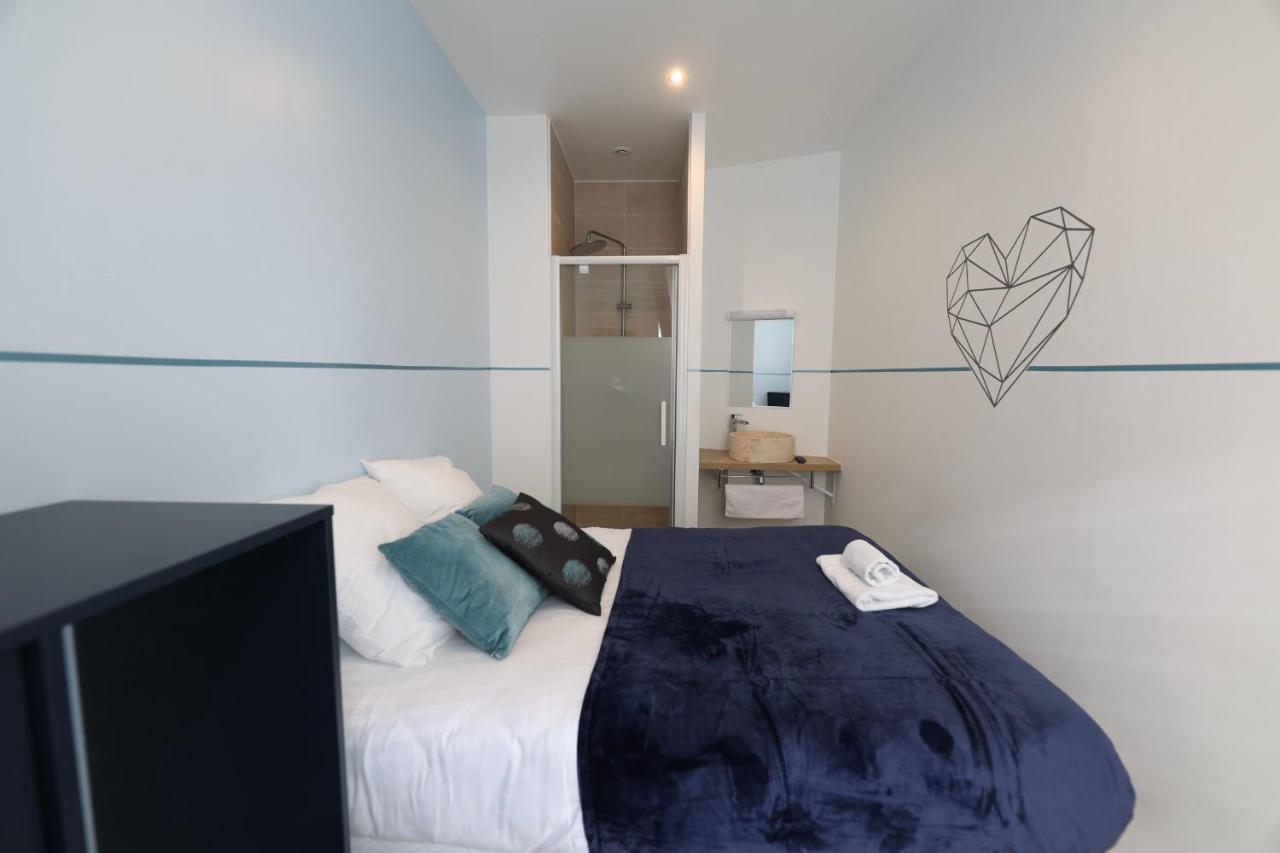 Green Apartment Near Montmartre And Opera ปารีส ภายนอก รูปภาพ